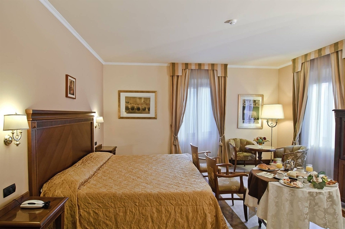 Imagen de la habitación del Hotel Tmark Vaticano. Foto 12