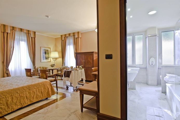 Imagen de la habitación del Hotel Tmark Vaticano. Foto 13