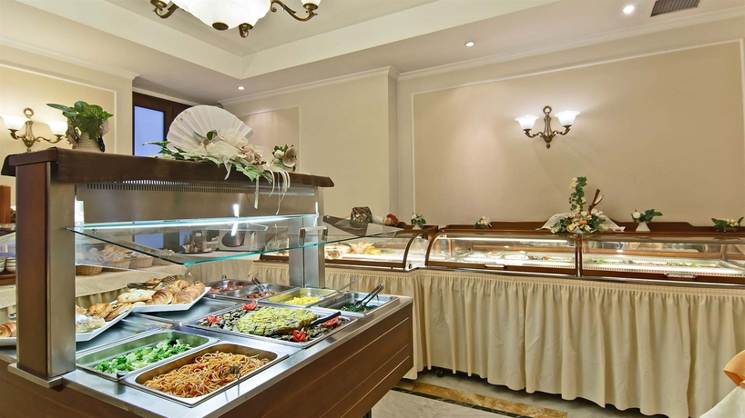 Imagen del bar/restaurante del Hotel Tmark Vaticano. Foto 9