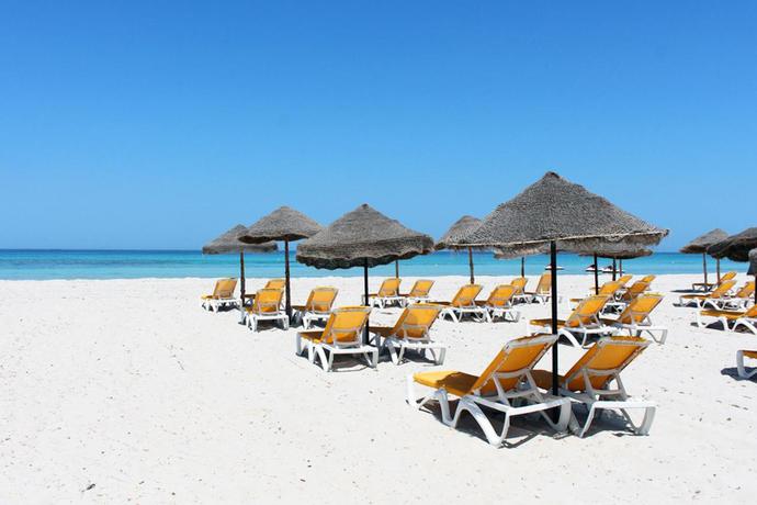 Imagen de los exteriores del Hotel Tmk Marine Beach By Turismark. Foto 4