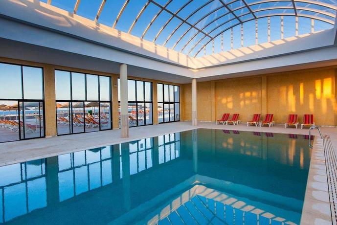 Imagen de la piscina del Hotel Tmk Marine Beach By Turismark. Foto 8