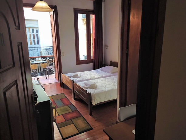 Imagen de la habitación del Hotel To Diporto. Foto 2