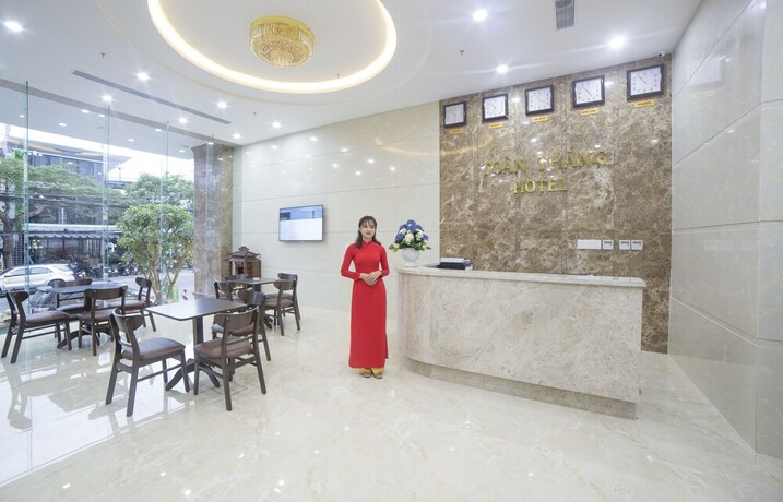 Imagen de los interiores del Hotel Toan Thang. Foto 39