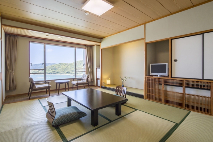 Imagen de la habitación del Hotel Toba Seaside. Foto 14