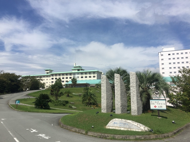 Imagen de los exteriores del Hotel Toba Seaside. Foto 16