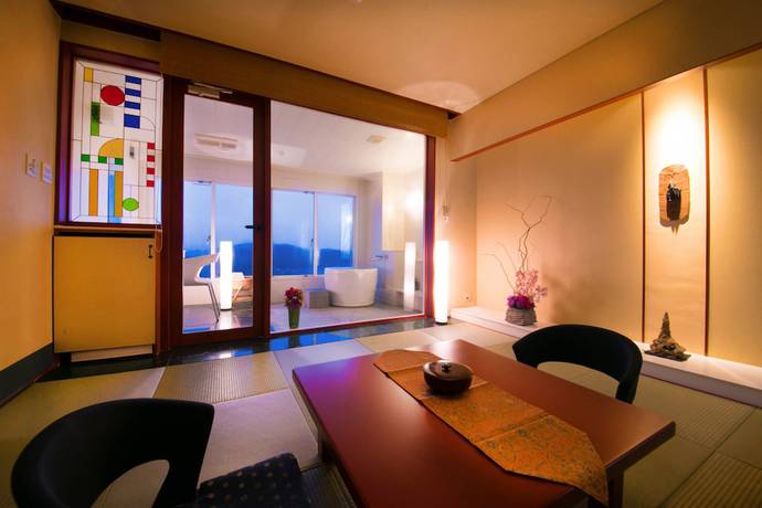 Imagen de la habitación del Hotel Toba View Hanashinjyu. Foto 6