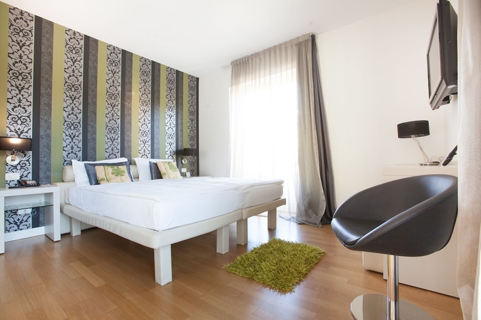 Imagen de la habitación del Hotel Tobago. Foto 3