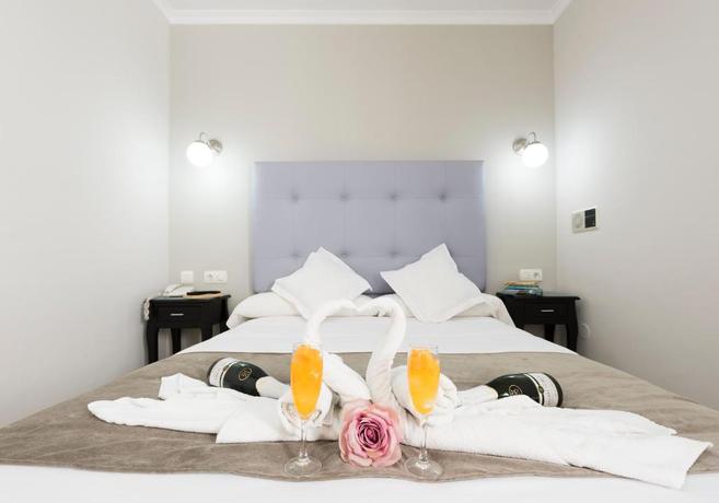 Imagen de la habitación del Hotel Toboso Chaparil. Foto 4