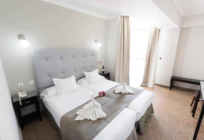 Imagen de la habitación del Hotel Toboso Chaparil. Foto 8