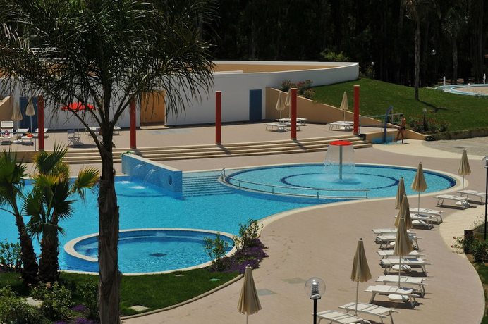 Imagen de la piscina del Hotel Toccacielo Village. Foto 20