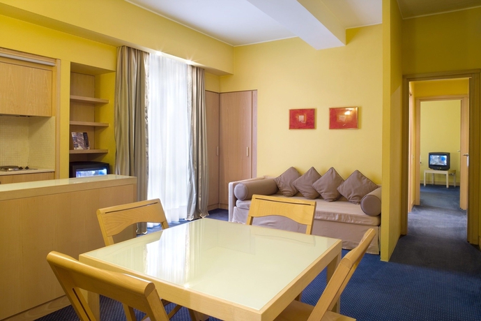 Imagen de la habitación del Hotel Tocq. Foto 8