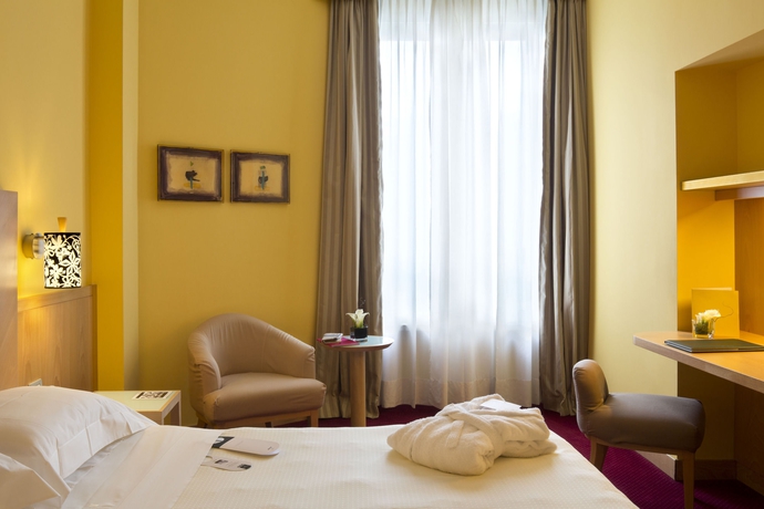 Imagen de la habitación del Hotel Tocq. Foto 10