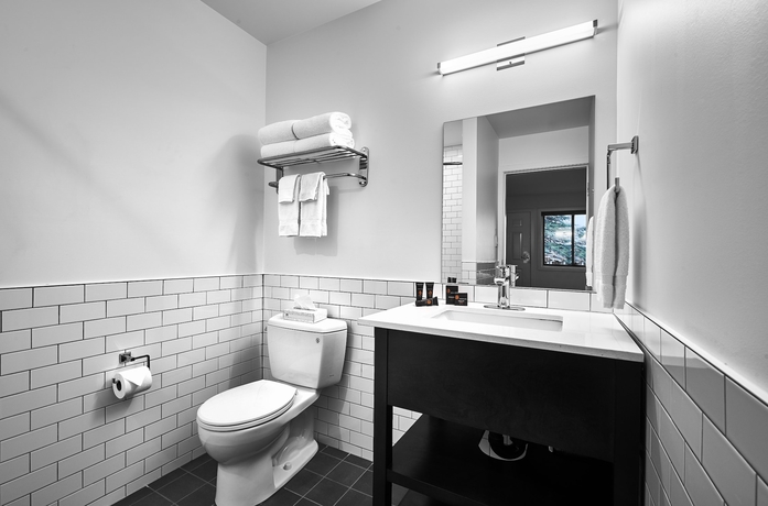 Imagen de la habitación del Hotel Tofino Resort and Marina. Foto 15