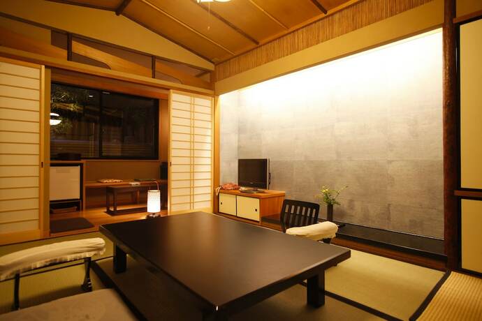 Imagen de la habitación del Hotel Togetsu-tei. Foto 10