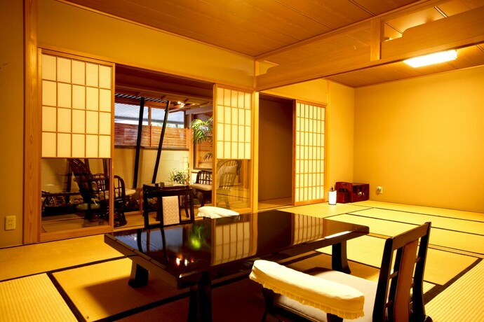 Imagen de la habitación del Hotel Togetsu-tei. Foto 19