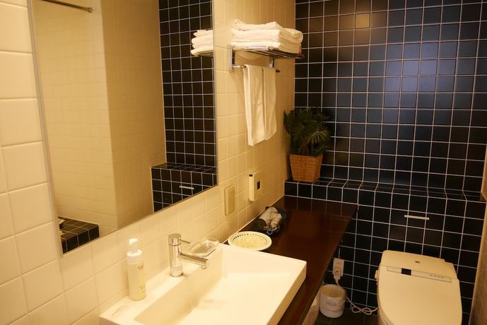 Imagen de la habitación del Hotel Tohkai. Foto 17