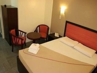 Imagen de los interiores del Hotel Toilena Room and Board. Foto 14