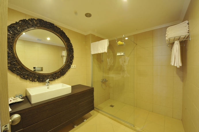 Imagen de la habitación del Hotel Toka Bodrum and Beach Club. Foto 4
