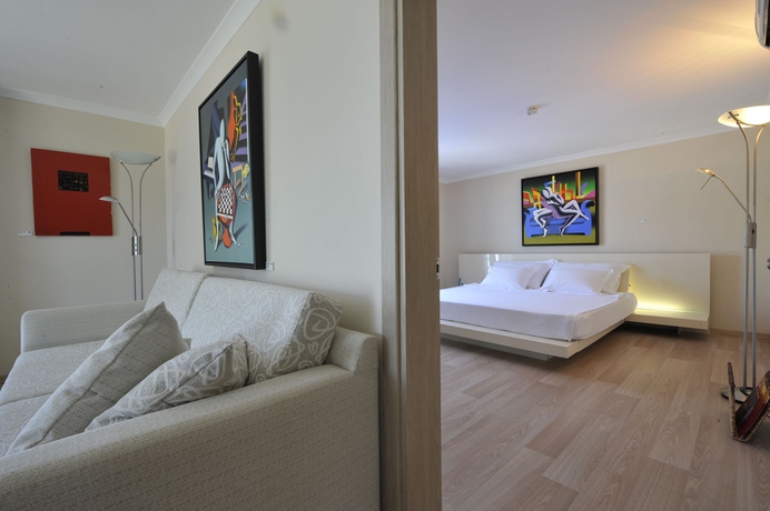 Imagen de la habitación del Hotel Toka Bodrum and Beach Club. Foto 6