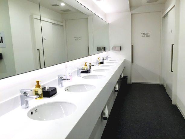 Imagen de la habitación del Hotel Tokyo Ariake Bay. Foto 2