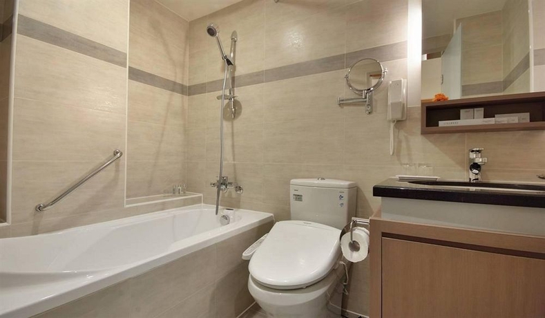 Imagen de la habitación del Hotel Tokyo International. Foto 8