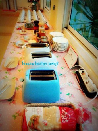 Imagen de los exteriores del Hotel Tokyo, Lop Buri. Foto 16