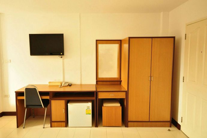 Imagen del bar/restaurante del Hotel Tokyo, Lop Buri. Foto 8