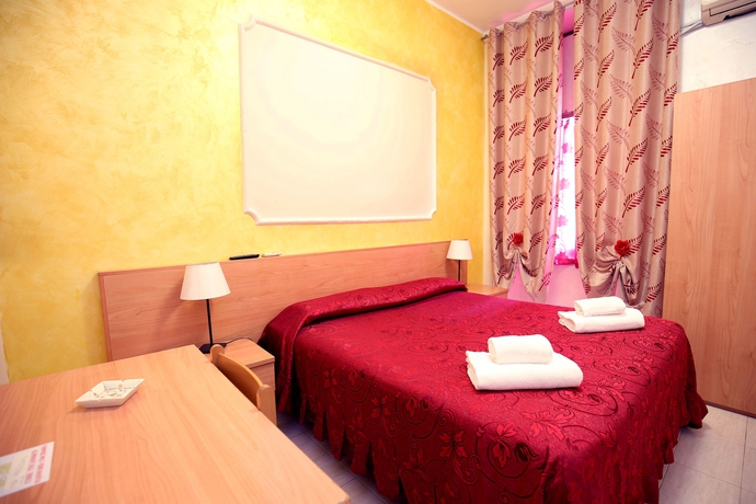 Imagen de la habitación del Hotel Tokyo, Termini. Foto 6