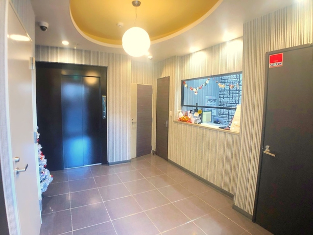 Imagen de los interiores del Hotel Tokyo Tourist Inn. Foto 11