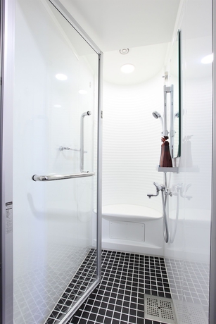 Imagen de la habitación del Hotel Tokyu Stay Ikebukuro. Foto 6