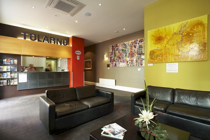 Imagen de los interiores del Hotel Tolarno. Foto 16