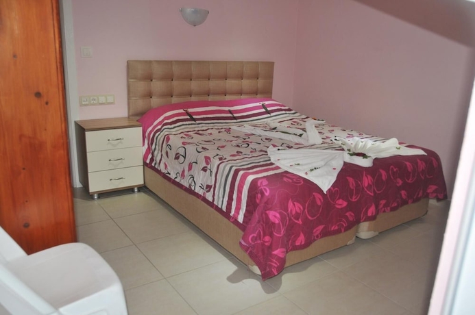 Imagen de la habitación del Hotel Tolay. Foto 11