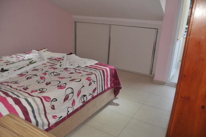 Imagen de la habitación del Hotel Tolay. Foto 12