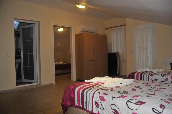 Imagen de la habitación del Hotel Tolay. Foto 15