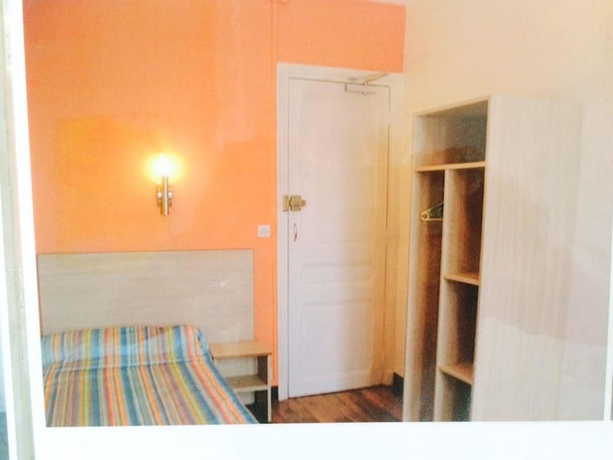 Imagen de la habitación del Hotel Tolbiac. Foto 9