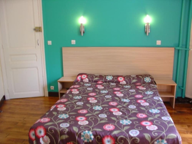 Imagen de la habitación del Hotel Tolbiac. Foto 10