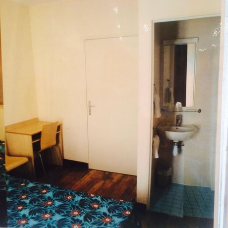 Imagen de la habitación del Hotel Tolbiac. Foto 12