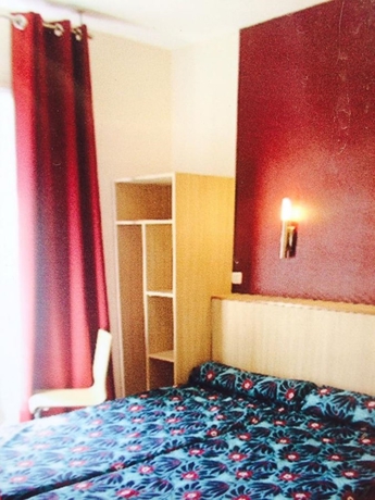 Imagen de la habitación del Hotel Tolbiac. Foto 14