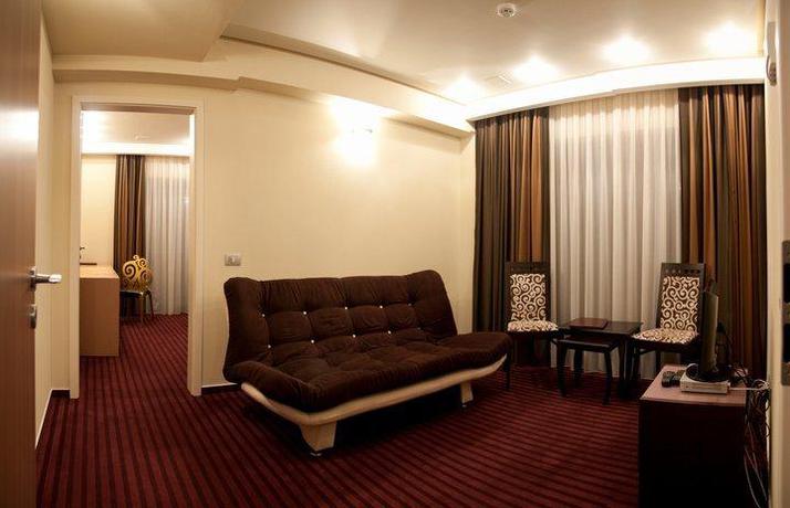 Imagen de los interiores del Hotel Tolea. Foto 6