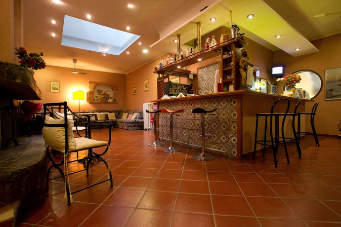 Imagen de los interiores del Hotel Toledo, Nápoles. Foto 13