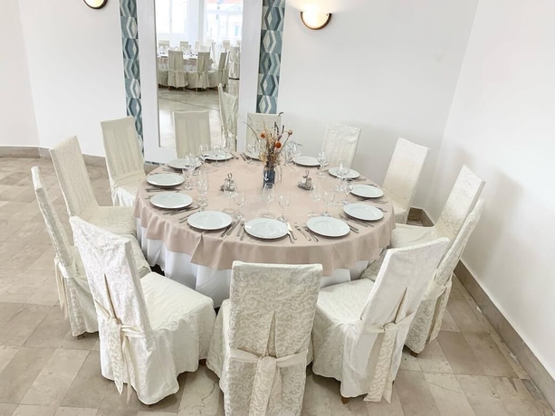 Imagen del bar/restaurante del Hotel Tolero. Foto 4