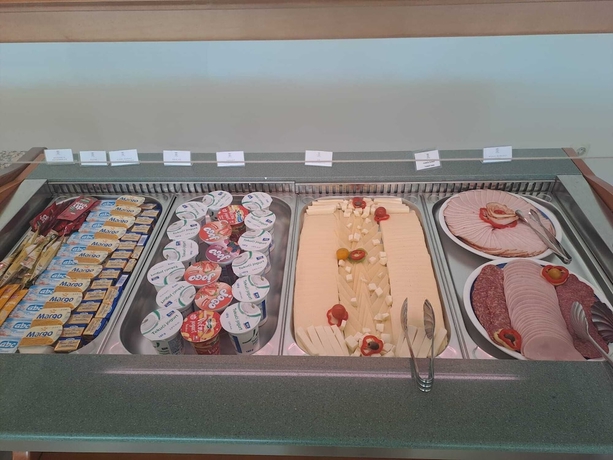 Imagen del bar/restaurante del Hotel Tolero. Foto 13