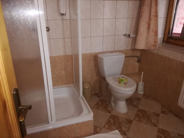 Imagen de la habitación del Hotel Toliar. Foto 13