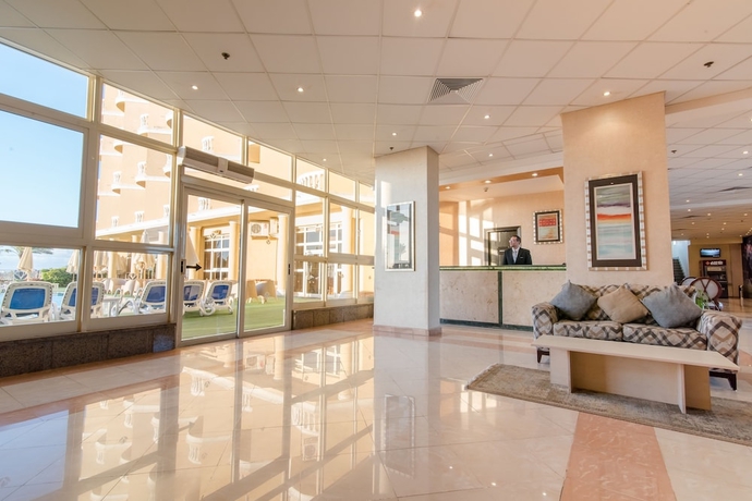 Imagen de los interiores del Hotel Tolip Family Club Borg El Arab. Foto 18