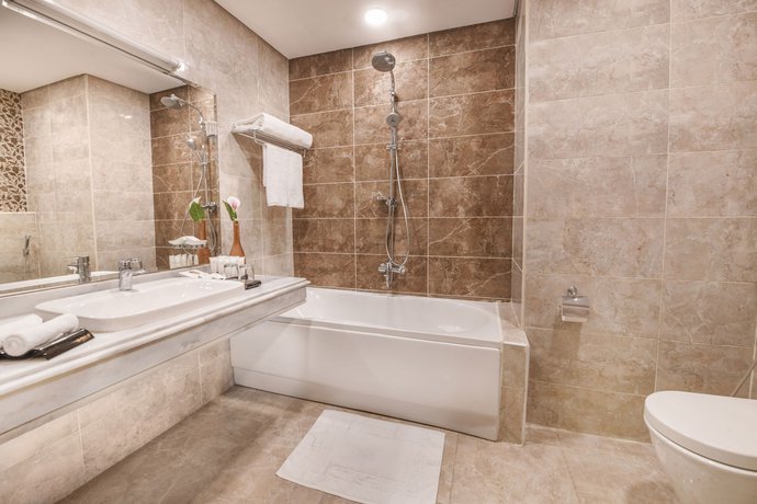 Imagen de la habitación del Hotel Tolip Gardens. Foto 12