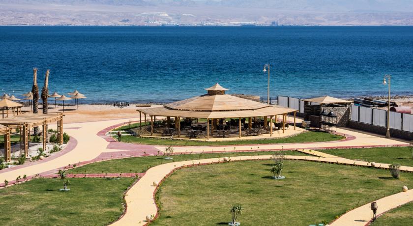 Imagen de los exteriores del Hotel Tolip Taba. Foto 3