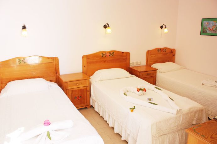 Imagen de la habitación del Hotel Toloman Bitez Beach. Foto 4