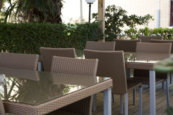 Imagen de los exteriores del Hotel Tolosa, Salou. Foto 15