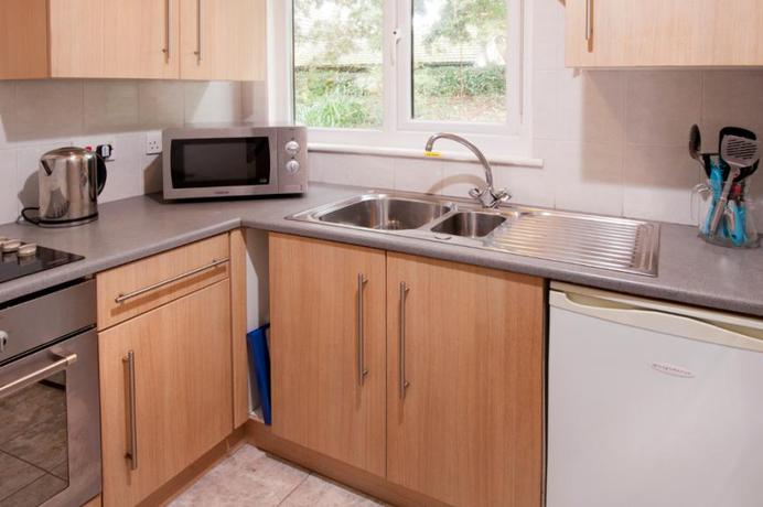 Imagen de la habitación del Hotel Tolroy Manor Holiday Park. Foto 6