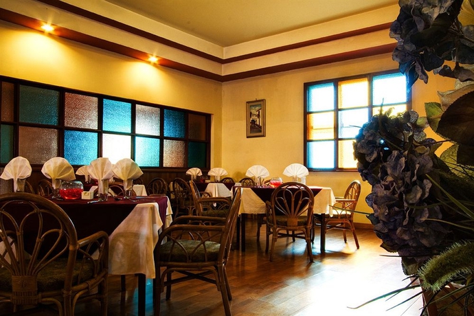 Imagen del bar/restaurante del Hotel Tolteka Plaza. Foto 3